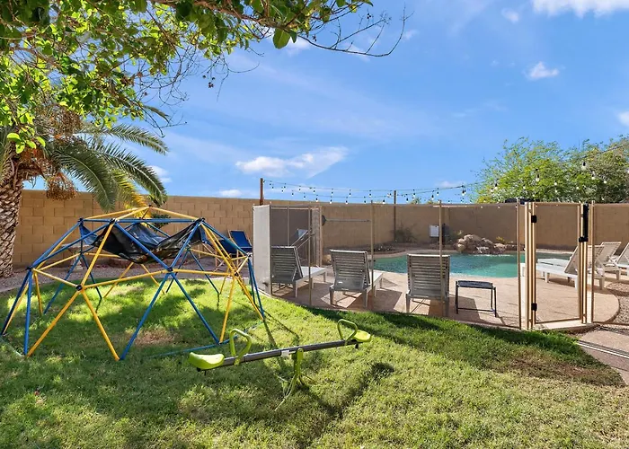 Serenity Splash Upscale Pool Game Lounge * Casa Grande